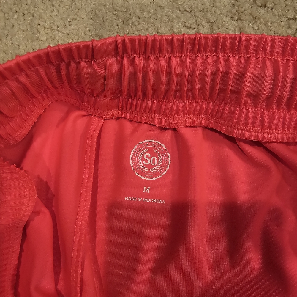 Shorts - Picture 2 of 3